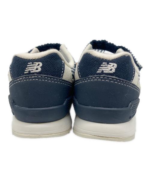 NEW BALANCE（ニューバランス）NEW BALANCE (ニューバランス) スニーカー ブルー×ホワイト サイズ:17の古着・服飾アイテム