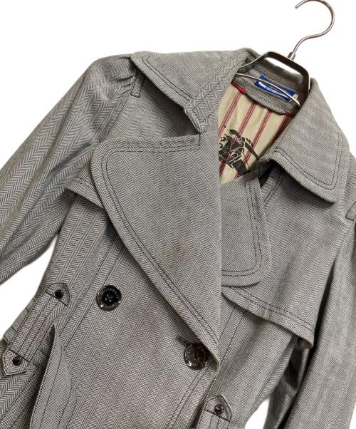 BURBERRY BLUE LABEL（バーバリー ブルー レーベル）BURBERRY BLUE LABEL (バーバリー ブルー レーベル) トレンチコート ライトグレー サイズ:38の古着・服飾アイテム
