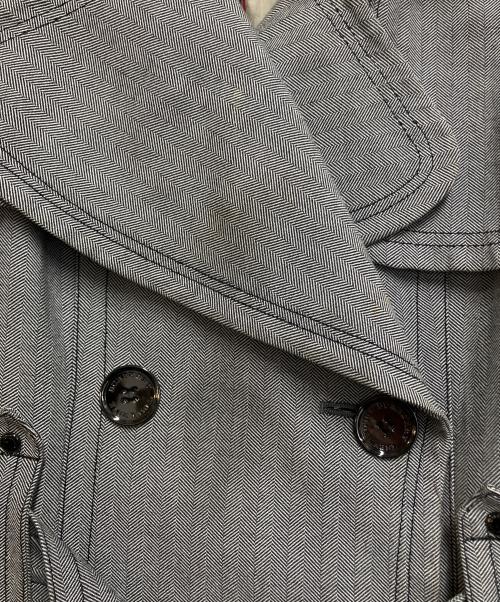 BURBERRY BLUE LABEL（バーバリー ブルー レーベル）BURBERRY BLUE LABEL (バーバリー ブルー レーベル) トレンチコート ライトグレー サイズ:38の古着・服飾アイテム