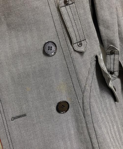 BURBERRY BLUE LABEL（バーバリー ブルー レーベル）BURBERRY BLUE LABEL (バーバリー ブルー レーベル) トレンチコート ライトグレー サイズ:38の古着・服飾アイテム