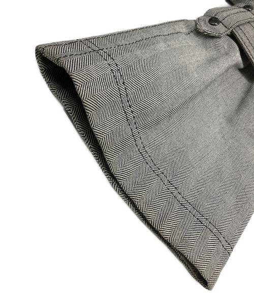BURBERRY BLUE LABEL（バーバリー ブルー レーベル）BURBERRY BLUE LABEL (バーバリー ブルー レーベル) トレンチコート ライトグレー サイズ:38の古着・服飾アイテム