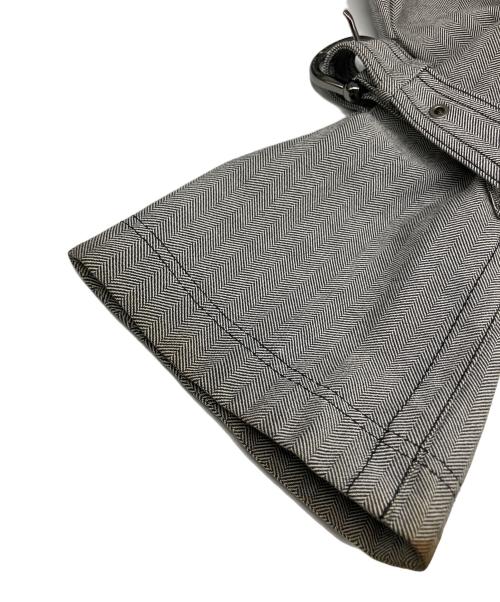 BURBERRY BLUE LABEL（バーバリー ブルー レーベル）BURBERRY BLUE LABEL (バーバリー ブルー レーベル) トレンチコート ライトグレー サイズ:38の古着・服飾アイテム