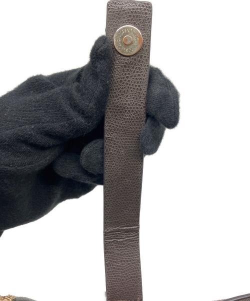 GUESS（ゲス）GUESS (ゲス) ショルダーバッグ ブラウン×ベージュの古着・服飾アイテム