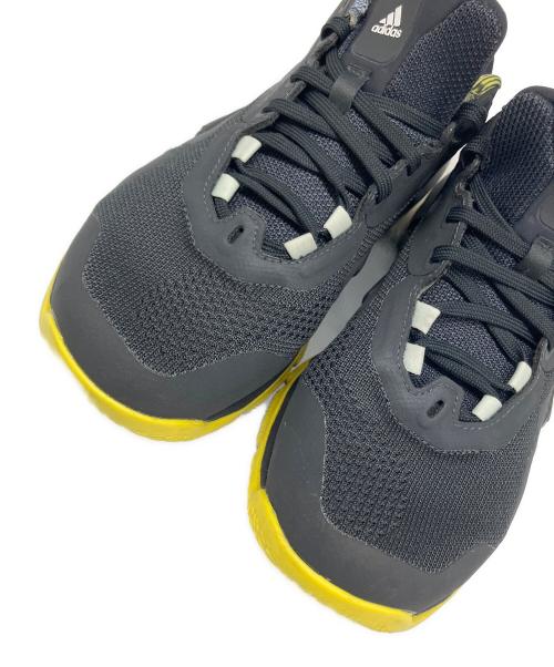 adidas（アディダス）adidas (アディダス) トレーニングシューズ ブラック×イエロー サイズ:US 7の古着・服飾アイテム