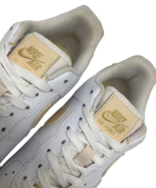 NIKE（ナイキ）NIKE (ナイキ) Air Force 1 Low（エア フォース 1 ロー） ホワイト×ベージュ サイズ:US 9.5の古着・服飾アイテム