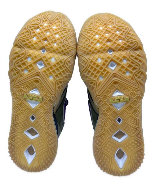 NIKE（ナイキ）NIKE (ナイキ) atmos (アトモス) LeBron 18 Low（レブロン18 ロー） ベージュ サイズ:US 8.5の古着・服飾アイテム