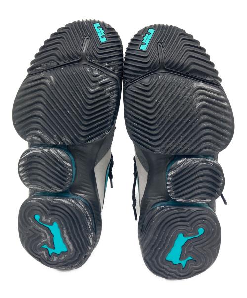 NIKE（ナイキ）NIKE (ナイキ) LEBRON 16（レブロン16） ライトグレー サイズ:US 8.5の古着・服飾アイテム