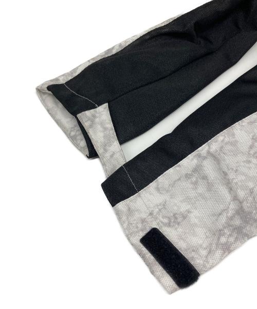 Urbanism（アーバニズム）Urbanism (アーバニズム) トレーニングウェア ライトグレー×ブラック サイズ:SIZE Mの古着・服飾アイテム