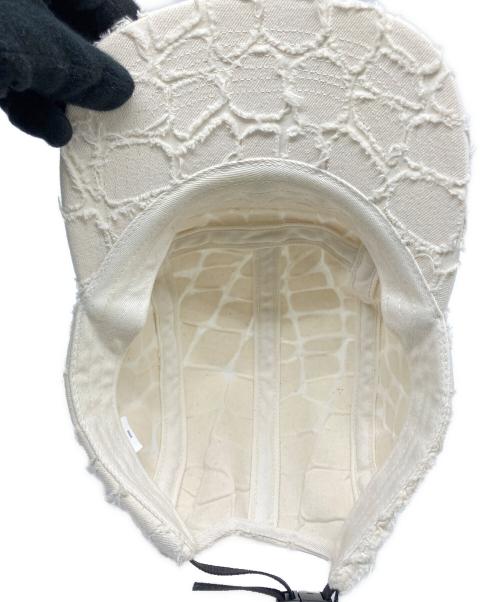 SUPREME（シュプリーム）Supreme (シュプリーム) Frayed Croc Denim Camp Cap（フレイド クロコ デニムキャップ） アイボリーの古着・服飾アイテム