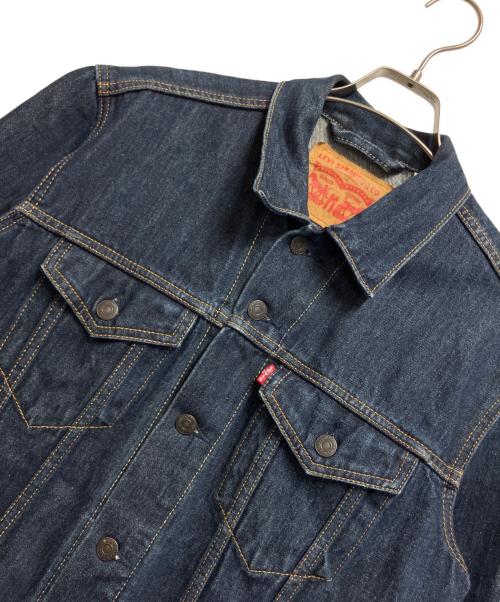 LEVI'S（リーバイス）LEVI'S (リーバイス) トラッカージャケット インディゴ サイズ:Mの古着・服飾アイテム