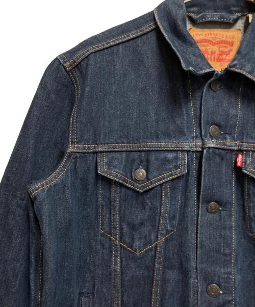 LEVI'S（リーバイス）LEVI'S (リーバイス) トラッカージャケット インディゴ サイズ:Mの古着・服飾アイテム
