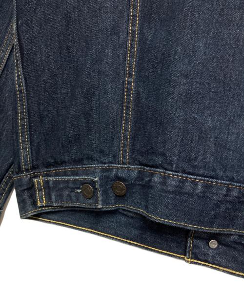 LEVI'S（リーバイス）LEVI'S (リーバイス) トラッカージャケット インディゴ サイズ:Mの古着・服飾アイテム
