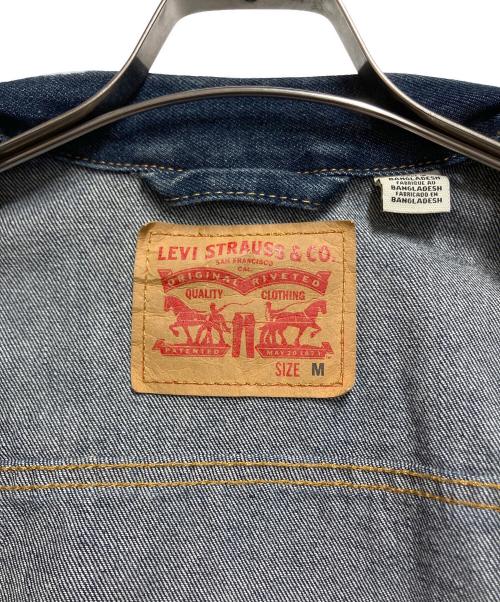 LEVI'S（リーバイス）LEVI'S (リーバイス) トラッカージャケット インディゴ サイズ:Mの古着・服飾アイテム