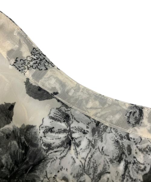 Lily Brown（リリーブラウン）Lily Brown (リリーブラウン) KEITA MARUYAMA (ケイタマルヤマ) ロマンティック柄ワンピース  アイボリー×ブラック サイズ:1の古着・服飾アイテム