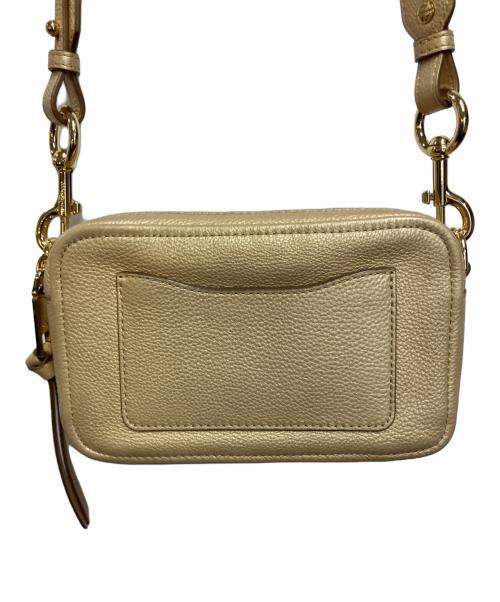 MARC JACOBS（マークジェイコブズ）MARC JACOBS (マークジェイコブズ) THE SOFTSHOT PEARLIZED（ソフトショット パーライズド） ベージュの古着・服飾アイテム
