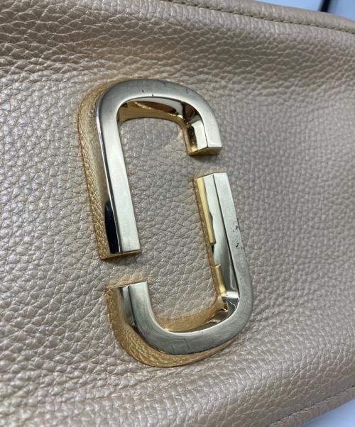 MARC JACOBS（マークジェイコブズ）MARC JACOBS (マークジェイコブズ) THE SOFTSHOT PEARLIZED（ソフトショット パーライズド） ベージュの古着・服飾アイテム