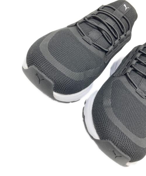 PUMA（プーマ）PUMA (プーマ) ソフトライド フレックスレース イーズイン ALT ワイド ランニングシューズ ブラック×ホワイト サイズ:US 8.5の古着・服飾アイテム