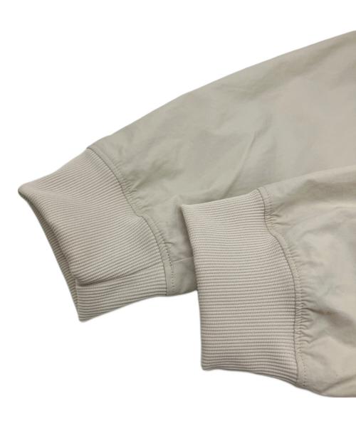 NEW BALANCE（ニューバランス）NEW BALANCE (ニューバランス) S.O ウーブンナイロンジャケット ベージュ サイズ:Lの古着・服飾アイテム