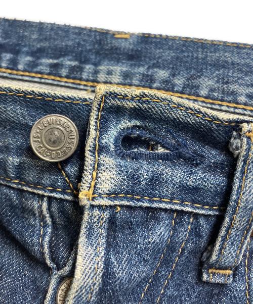 LEVI'S（リーバイス）LEVI'S (リーバイス) デニムパンツ ブルー サイズ:W28×L36の古着・服飾アイテム