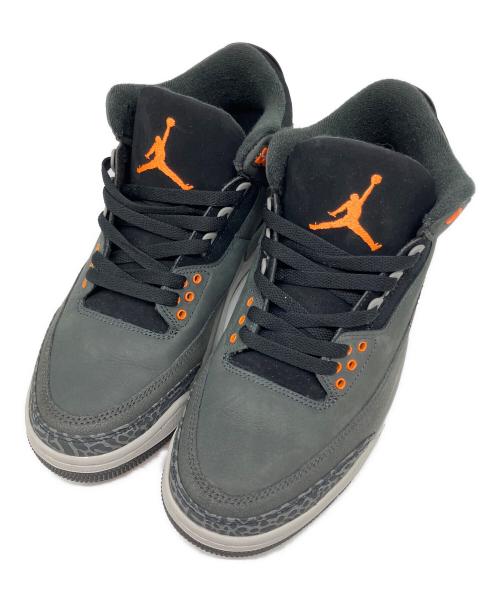 NIKE（ナイキ）NIKE (ナイキ) Air Jordan 3 Retro（エアジョーダン3 レトロ） グレー サイズ:ＵＫ8.5の古着・服飾アイテム