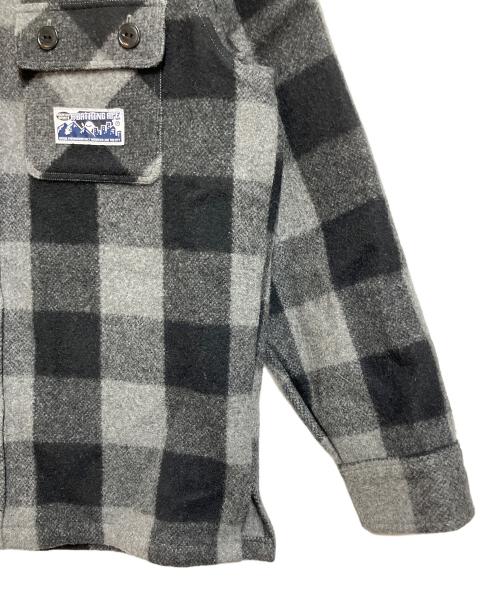 A BATHING APE（アベイシングエイプ）A BATHING APE (アベイシングエイプ) ジャケット グレー×ブラック サイズ:SIZE Mの古着・服飾アイテム