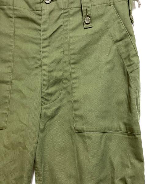 BRITISH MILITARY（ブリティッシュミリタリー）BRITISH MILITARY (ブリティッシュミリタリー) ミリタリーパンツ グリーン サイズ:SIZE W85の古着・服飾アイテム