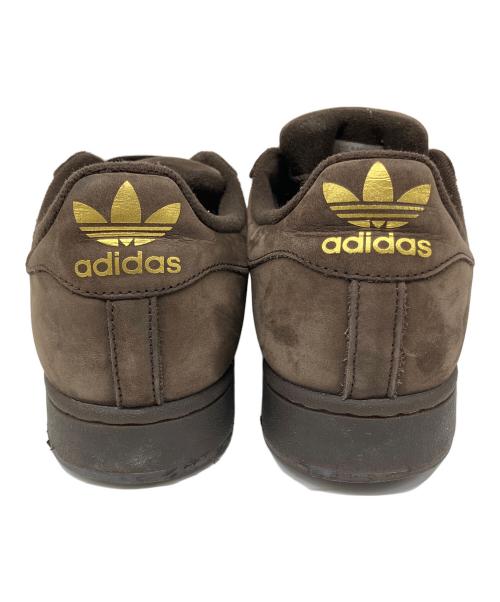 adidas（アディダス）adidas (アディダス) ローカットスニーカー ブラウン×グリーン サイズ:SIZE 26.5の古着・服飾アイテム