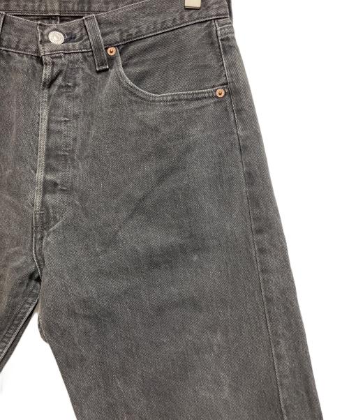 LEVI'S（リーバイス）LEVI'S (リーバイス) デニムパンツ グレー サイズ:SIZE 81cm(w32)の古着・服飾アイテム