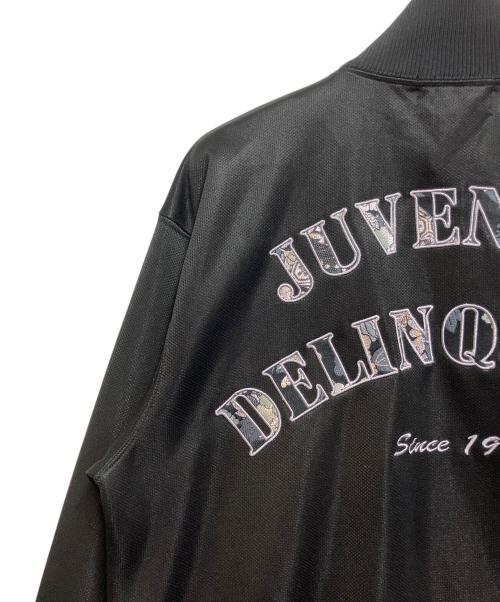 JUVENILE DELINQUENT（ジュベナイル デリンクエント）JUVENILE DELINQUENT (ジュベナイル デリンクエント) トラックジャケット ブラック サイズ:SIZE XLの古着・服飾アイテム