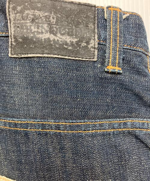 JUVENILE DELINQUENT（ジュベナイル デリンクエント）JUVENILE DELINQUENT (ジュベナイル デリンクエント) デニムパンツ ネイビー サイズ:SIZE 40の古着・服飾アイテム