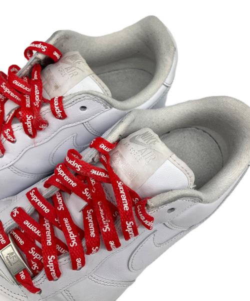 NIKE（ナイキ）NIKE (ナイキ) SUPREME (シュプリーム) ローカットスニーカー ホワイト サイズ:SIZE 26.5の古着・服飾アイテム