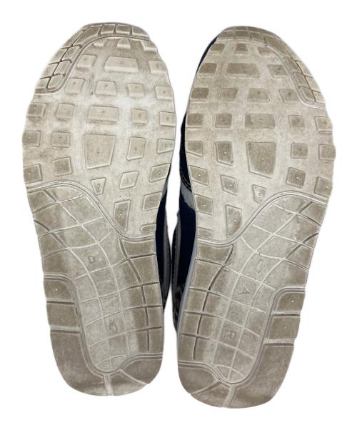 NIKE（ナイキ）NIKE (ナイキ) ローカットスニーカー ホワイト×ネイビー サイズ:SIZE 26.5の古着・服飾アイテム