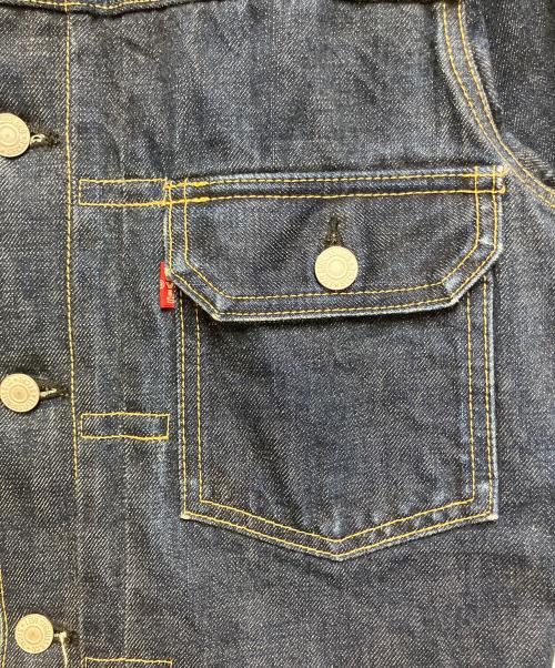 LEVI'S（リーバイス）LEVI'S (リーバイス) デニムジャケット インディゴ サイズ:SIZE M(UK34)の古着・服飾アイテム