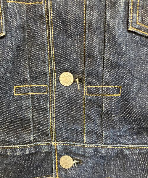 LEVI'S（リーバイス）LEVI'S (リーバイス) デニムジャケット インディゴ サイズ:SIZE M(UK34)の古着・服飾アイテム