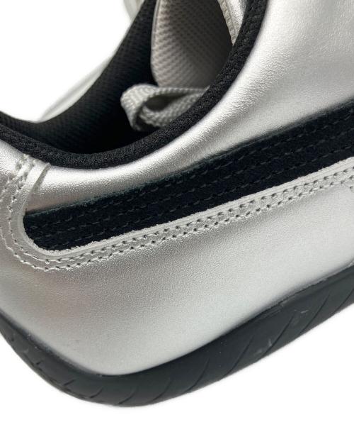 PUMA（プーマ）PUMA (プーマ) ローカットスニーカー シルバー×ブラック サイズ:SIZE 28.5cmの古着・服飾アイテム