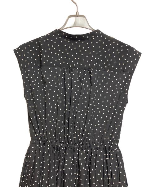 SHIPS（シップス）SHIPS (シップス) ノースリーブワンピース ブラック サイズ:ＳＩＺＥ　Ｓの古着・服飾アイテム