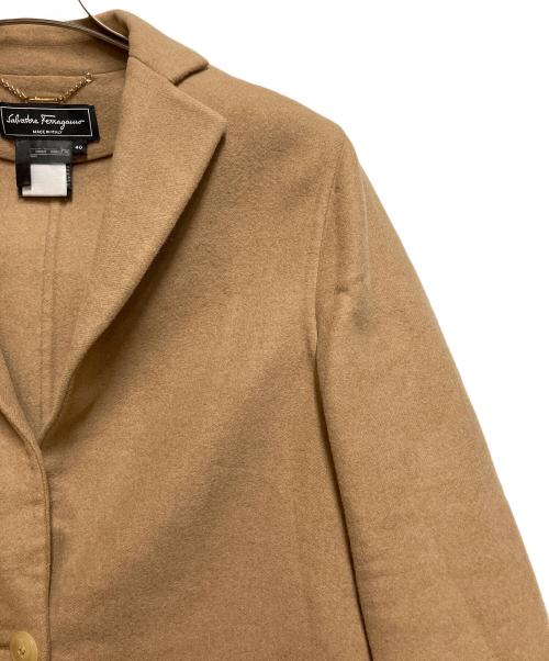 Salvatore Ferragamo（サルヴァトーレ フェラガモ）Salvatore Ferragamo (サルヴァトーレ フェラガモ) ショートコート ベージュ サイズ:SIZE Ｌの古着・服飾アイテム