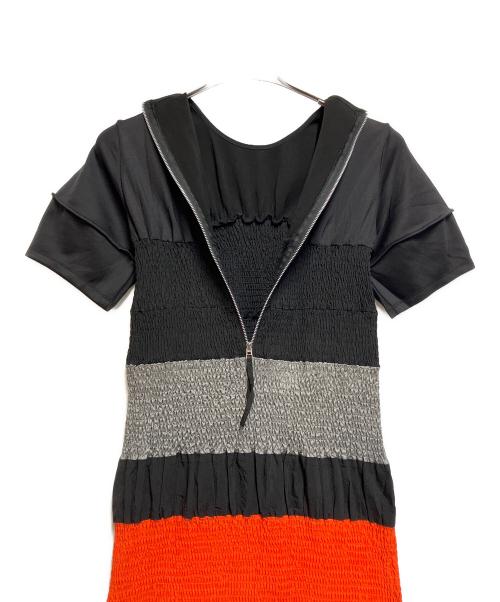 UN3D.（アンスリード）UN3D. (アンスリード) 半袖ワンピース ブラック サイズ:SIZE 38の古着・服飾アイテム