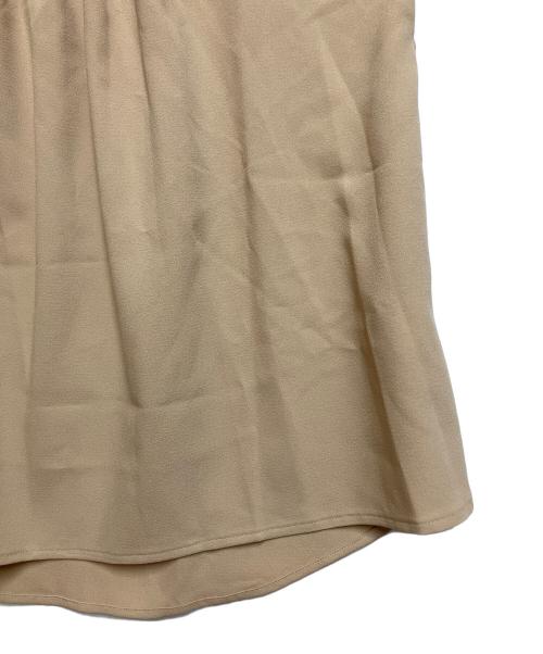 URBAN RESEARCH ROSSO（アーバンリサーチロッソ）URBAN RESEARCH ROSSO (アーバンリサーチロッソ) ノースリーブブラウス ベージュ サイズ:SIZE Freeの古着・服飾アイテム