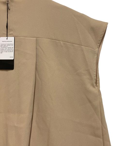 URBAN RESEARCH ROSSO（アーバンリサーチロッソ）URBAN RESEARCH ROSSO (アーバンリサーチロッソ) ノースリーブブラウス ベージュ サイズ:SIZE Freeの古着・服飾アイテム