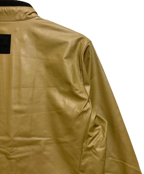 PUMA（プーマ）PUMA (プーマ) ウインドラミネートフルジップブルゾン カーキ サイズ:SIZE XL 未使用品の古着・服飾アイテム