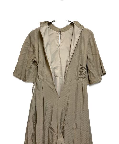 PUBRIC TOKYO（パブリック トウキョウ）PUBRIC TOKYO (パブリック トウキョウ) レースアップパンツドレス ベージュ サイズ:SIZE Freeの古着・服飾アイテム
