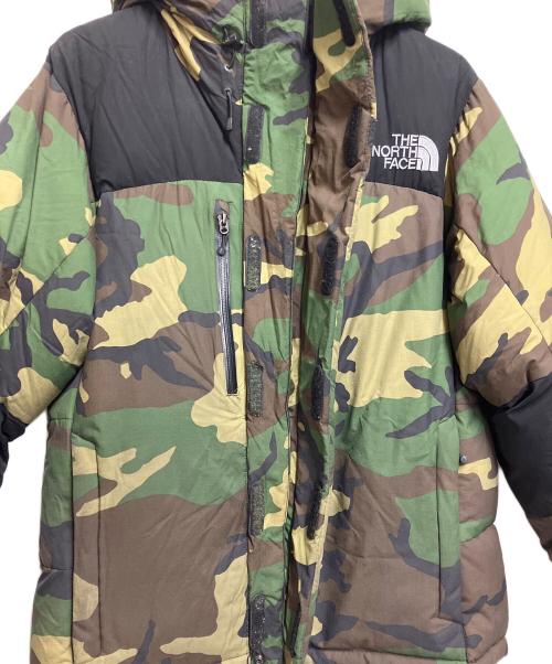 THE NORTH FACE（ザ ノース フェイス）THE NORTH FACE (ザ ノース フェイス) NOVELTY BALTRO LIGHT JACKET オリーブ×ブラック サイズ:SIZE XLの古着・服飾アイテム