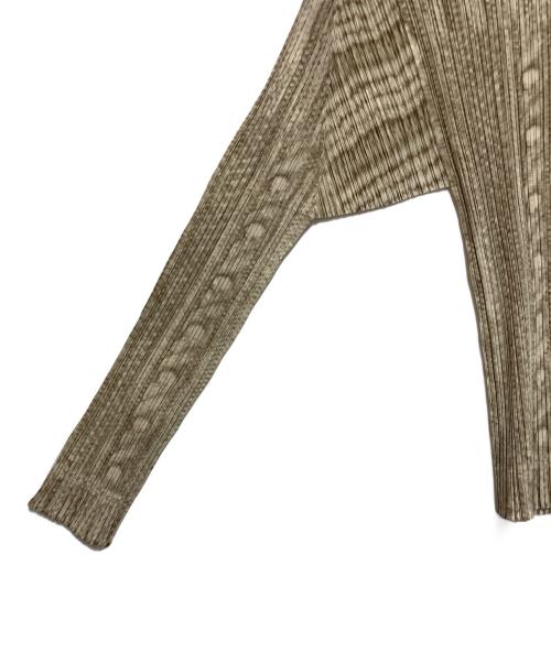 PLEATS PLEASE（プリーツプリーズ）PLEATS PLEASE (プリーツプリーズ) 長袖カットソー ベージュ サイズ:SIZE 3の古着・服飾アイテム