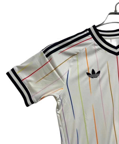 adidas（アディダス）adidas (アディダス) サッカーウェア(トップス) ホワイト サイズ:SIZE　Mの古着・服飾アイテム