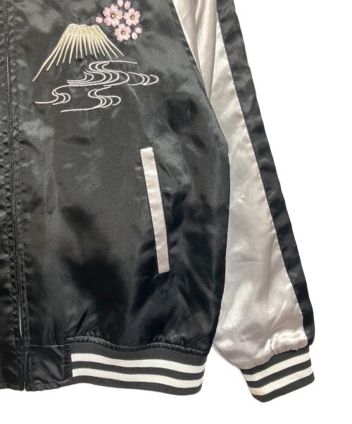 CONTRIBE（コントライブ）CONTRIBE (コントライブ) スカジャン ブラック×ホワイト サイズ:SIZE Mの古着・服飾アイテム