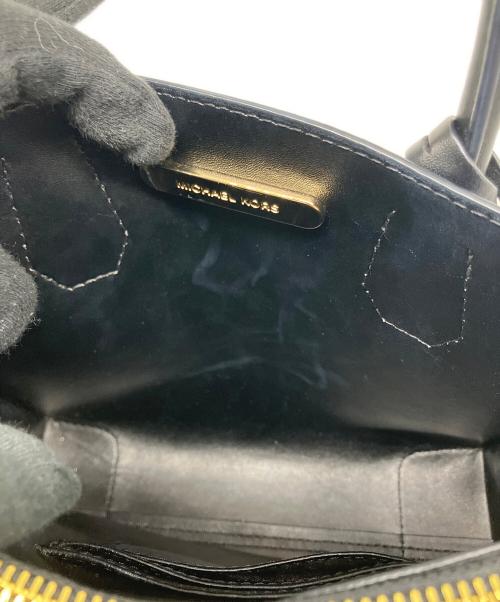 MICHAEL KORS（マイケルコース）MICHAEL KORS (マイケルコース) ハンドバッグ ブラックの古着・服飾アイテム