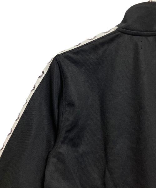 FRED PERRY（フレッドペリー）FRED PERRY (フレッドペリー) トラックジャケット ブラック サイズ:Ｍの古着・服飾アイテム