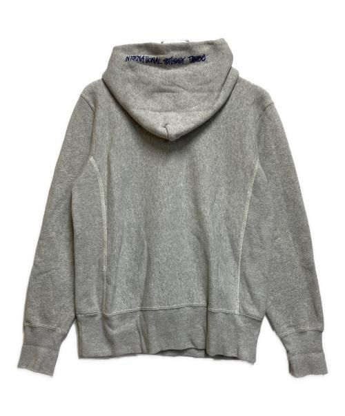 Champion REVERSE WEAVE（チャンピオン リバース ウィーブ）Champion REVERSE WEAVE (チャンピオン リバース ウィーブ) stussy (ステューシー) プルオーバーパーカー グレー サイズ:ＳＩＺＥ　Ｓの古着・服飾アイテム