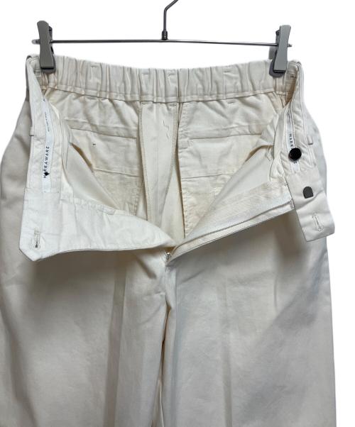 MARKAWARE（マーカウェア）MARKAWARE (マーカウェア) CLASSIC FIT TROUSERS Ⅲ アイボリー サイズ:SIZE Lの古着・服飾アイテム